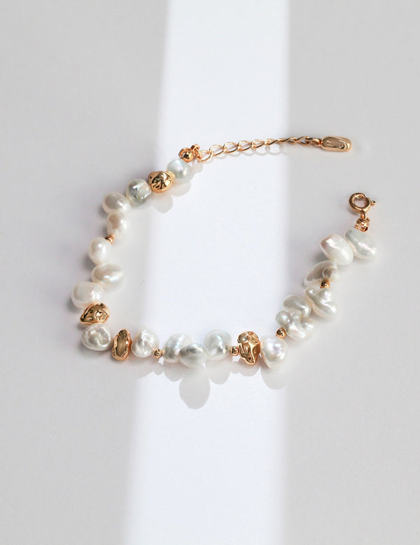 Seraphina Baroque Pearl Gold Bead Bracelet