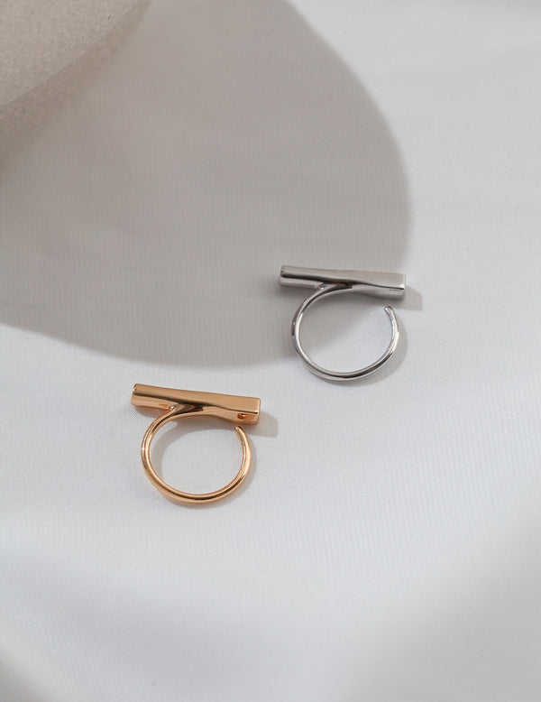 The Bar Ring (Adjustable)